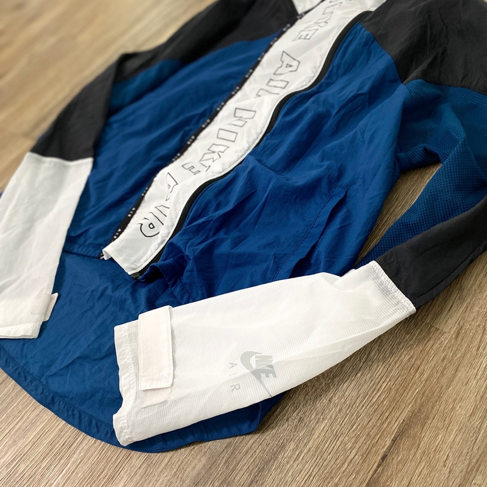 Nike Women’s windbreaker jacket - Picture 5 of 5
